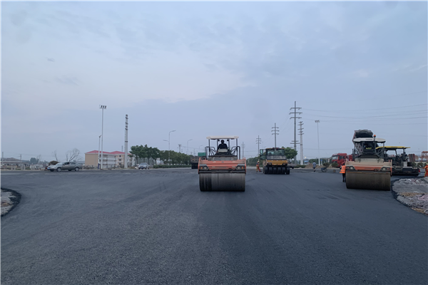 1631926934922388.png 瀝青攤鋪.png