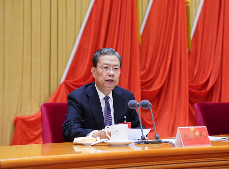 1月22日，中國共產黨第十九屆中央紀律檢查委員會第五次全體會議在北京開幕。中共中央政治局常委、中央紀律檢查委員會書記趙樂際代表中央紀律檢查委員會常務委員會作題為《推動新時代紀檢監察工作高質量發展，以優異成績慶祝中國共產黨成立100周年》的工作報告。新華社記者 張領 攝